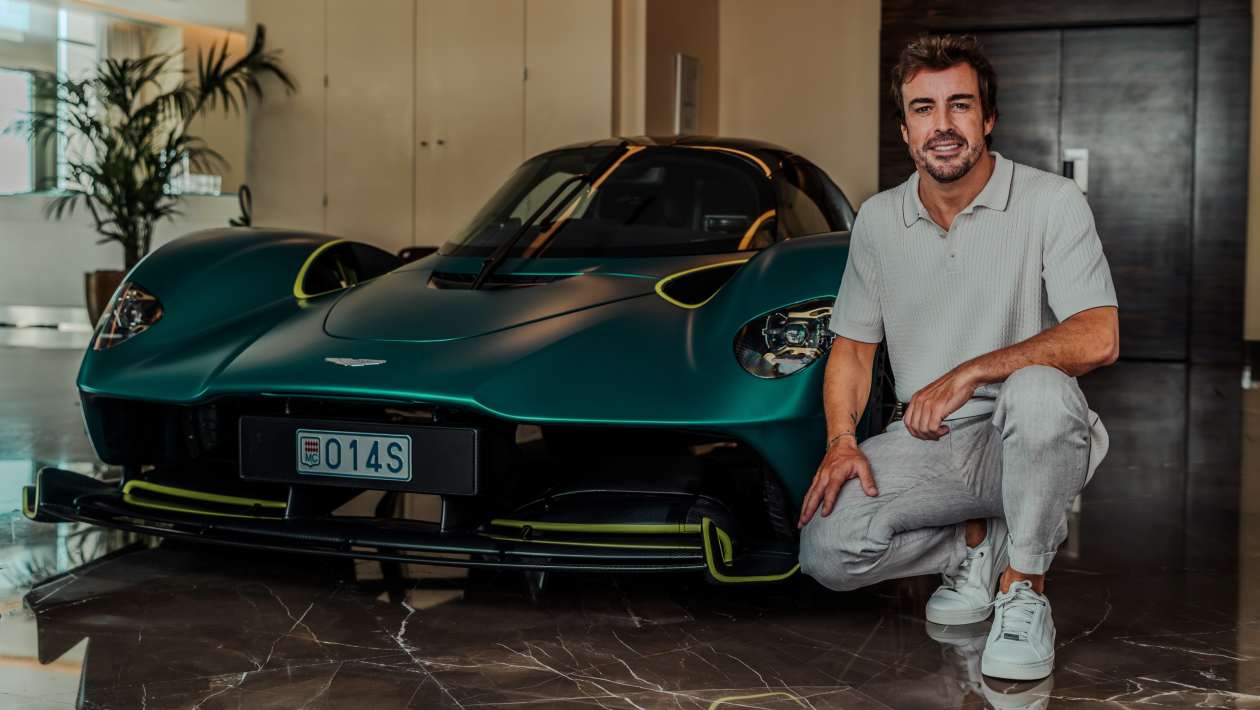 Fernando Alonso’s Aston Martin Valkyrie has arrived evo